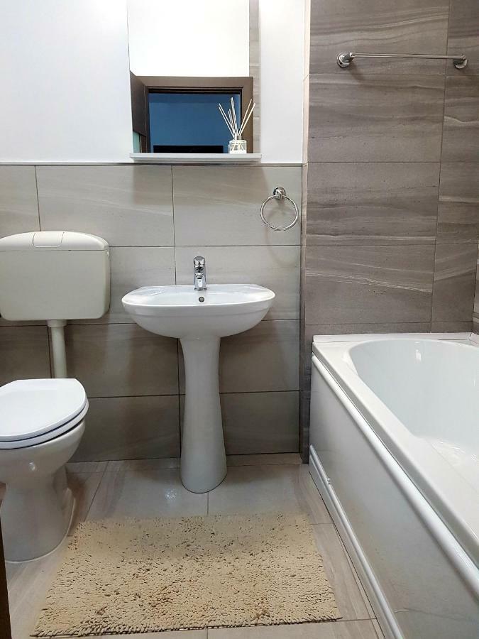 Happyhome Central Deluxe Apartments Oradea Zewnętrze zdjęcie
